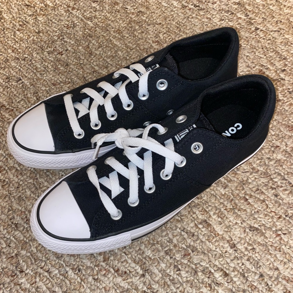New Women’s Black Converse size 9